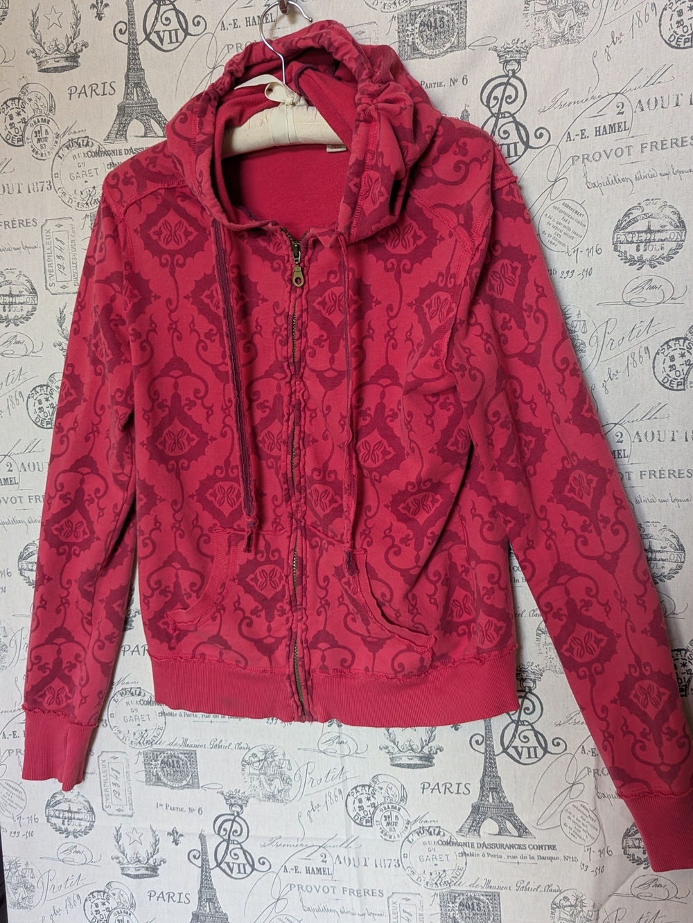 Damask Print Red Zip-Up Hoodie - Size L